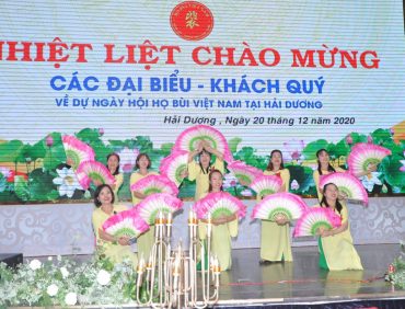 Đại diện Thường trực họ Tạ tham dự Ngày hội họ Bùi Việt Nam