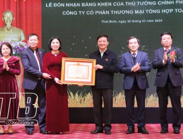 Nữ doanh nhân họ Tạ – Giỏi việc kinh doanh – Tình nghĩa với quê hương, dòng họ