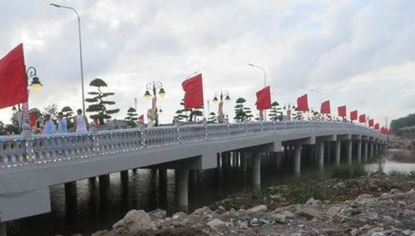 Cây cầu bắc qua sông Tam Bạc do ông Tạ Quyết Thắng xây tặng Hải Phòng