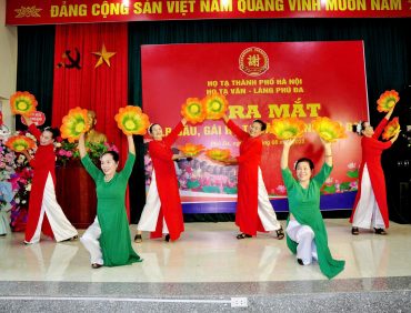 Sự kiện ra mắt Chi hội Phụ nữ Chi tộc Tạ Văn – làng Phú Đa, xã Hạ Bằng, TP Hà Nội