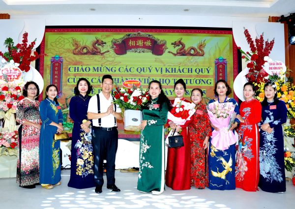 Trang trọng lễ tưởng niệm và tri ân các bậc tiền nhân dòng họ nhân ngày giỗ tổ dòng họ Tạ Tương – làng La Phù