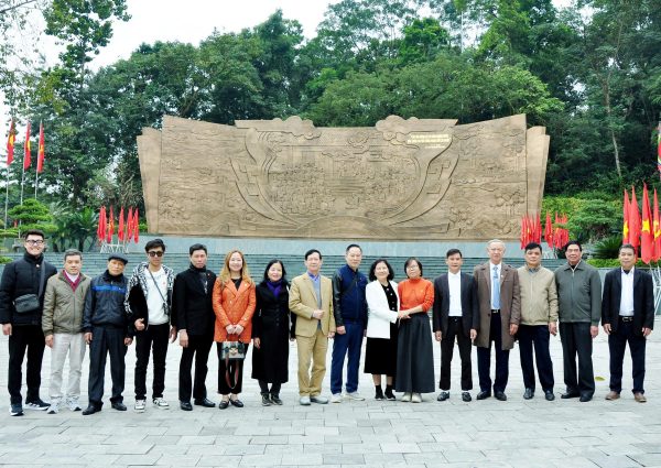 HỘI ĐỒNG HỌ TẠ VIỆT NAM LỄ TẠ TRI ÂN QUỐC TỔ HÙNG VƯƠNG VÀ NGŨ VỊ ĐẠI VƯƠNG – NHỊ VỊ THÁNH MẪU