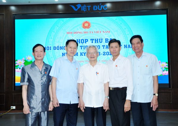 PHÁT HUY TRUYỀN THỐNG ĐOÀN KẾT, XÂY DỰNG DÒNG HỌ PHÁT TRIỂN BỀN VỮNG