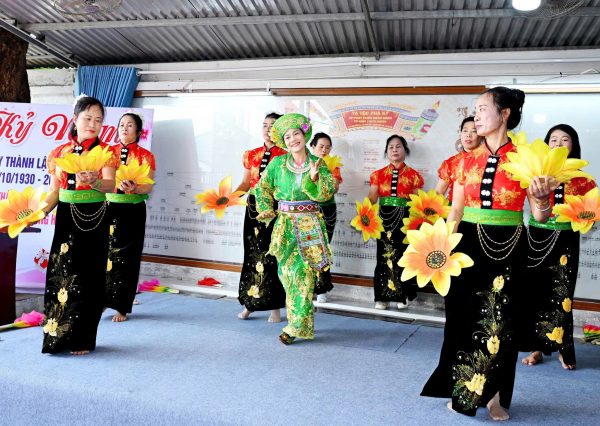 PHỤ NỮ HỌ TẠ THỦ ĐÔ – GẮN KẾT YÊU THƯƠNG, GÌN GIỮ NẾP NHÀ, CHUNG TAY XÂY DỰNG DÒNG HỌ